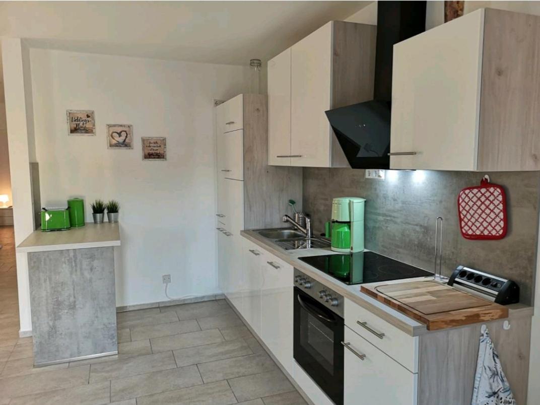 Modern Wohnen I Parkplatz I Wlan I Netflix I Balkon I 6 Schlafplaetze Apartman Bad Oeynhausen Kültér fotó